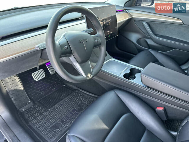 Серый Тесла Модель 3, объемом двигателя 0 л и пробегом 23 тыс. км за 23800 $, фото 7 на Automoto.ua