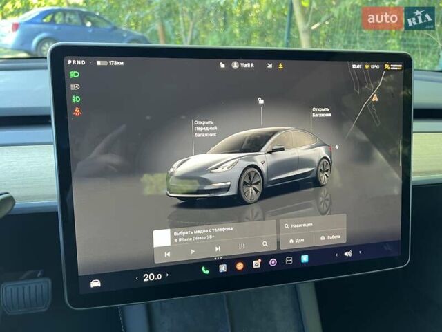 Серый Тесла Модель 3, объемом двигателя 0 л и пробегом 19 тыс. км за 24999 $, фото 16 на Automoto.ua