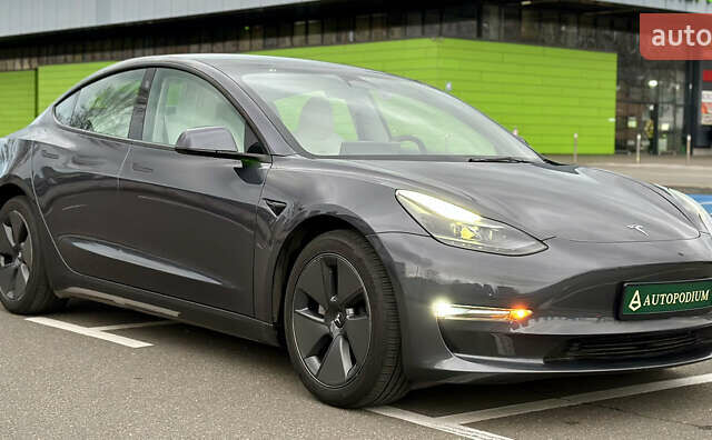 Сірий Тесла Модель 3, об'ємом двигуна 0 л та пробігом 28 тис. км за 26999 $, фото 1 на Automoto.ua