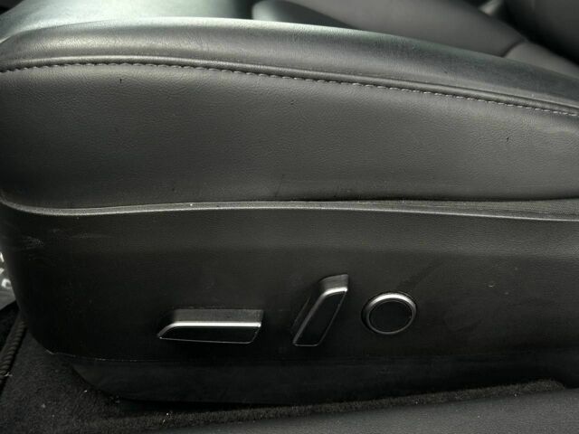 Серый Тесла Модель 3, объемом двигателя 6.3 л и пробегом 11 тыс. км за 20400 $, фото 12 на Automoto.ua