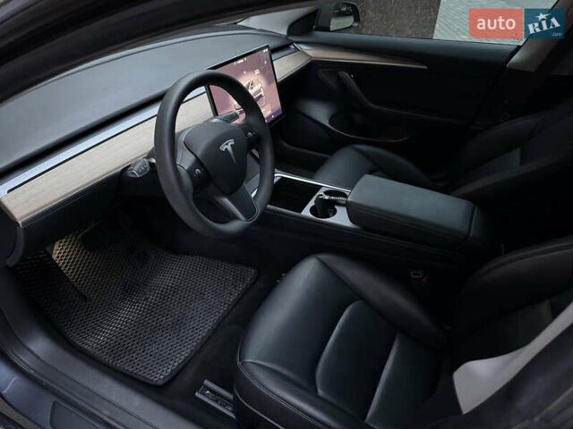 Сірий Тесла Модель 3, об'ємом двигуна 0 л та пробігом 28 тис. км за 23900 $, фото 24 на Automoto.ua