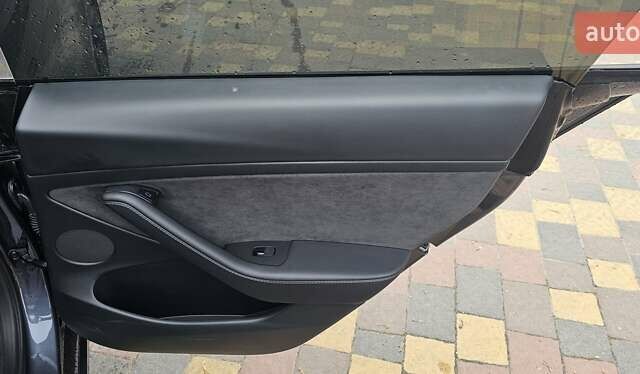 Сірий Тесла Модель 3, об'ємом двигуна 0 л та пробігом 81 тис. км за 22899 $, фото 52 на Automoto.ua