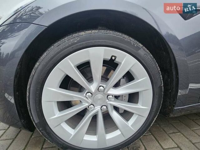 Серый Тесла Модель 3, объемом двигателя 0 л и пробегом 39 тыс. км за 22550 $, фото 27 на Automoto.ua