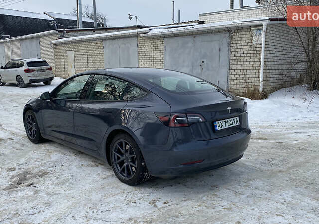 Серый Тесла Модель 3, объемом двигателя 0 л и пробегом 46 тыс. км за 18500 $, фото 3 на Automoto.ua