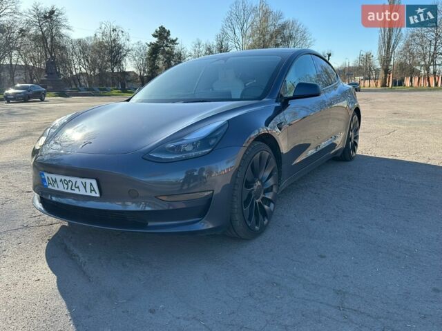 Серый Тесла Модель 3, объемом двигателя 0 л и пробегом 31 тыс. км за 27000 $, фото 5 на Automoto.ua