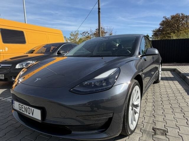 Серый Тесла Модель 3, объемом двигателя 0 л и пробегом 40 тыс. км за 19600 $, фото 5 на Automoto.ua