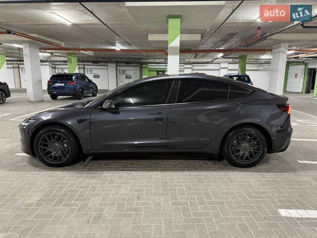 Серый Тесла Модель 3, объемом двигателя 0 л и пробегом 22 тыс. км за 29000 $, фото 3 на Automoto.ua