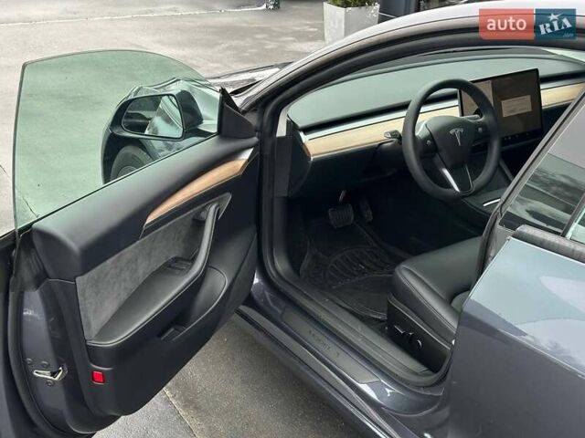 Серый Тесла Модель 3, объемом двигателя 0 л и пробегом 4 тыс. км за 20793 $, фото 14 на Automoto.ua