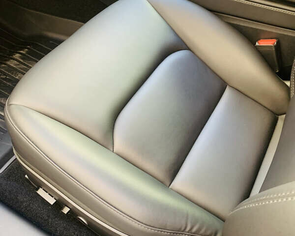 Сірий Тесла Модель 3, об'ємом двигуна 0 л та пробігом 32 тис. км за 21500 $, фото 21 на Automoto.ua