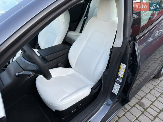 Сірий Тесла Модель 3, об'ємом двигуна 0 л та пробігом 71 тис. км за 19900 $, фото 5 на Automoto.ua