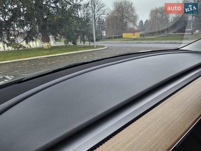 Серый Тесла Модель 3, объемом двигателя 0 л и пробегом 39 тыс. км за 22550 $, фото 43 на Automoto.ua