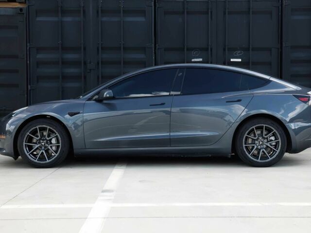 Сірий Тесла Модель 3, об'ємом двигуна 0 л та пробігом 18 тис. км за 8908 $, фото 7 на Automoto.ua
