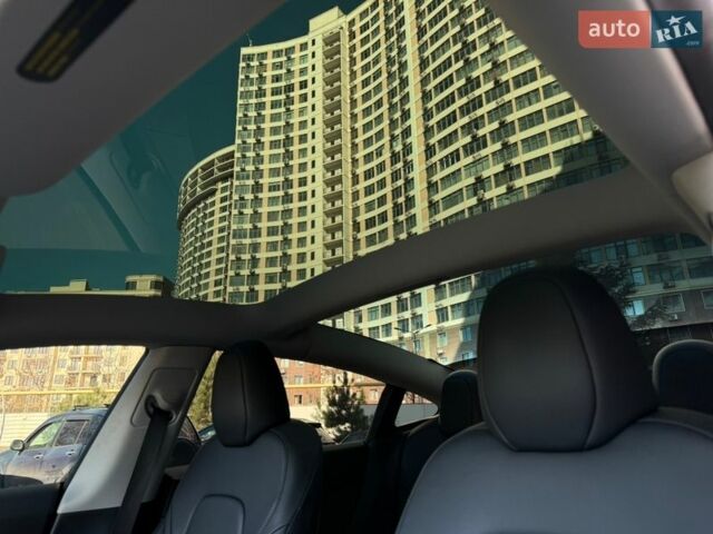 Серый Тесла Модель 3, объемом двигателя 0 л и пробегом 54 тыс. км за 19900 $, фото 52 на Automoto.ua