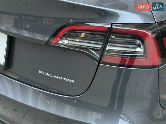 Сірий Тесла Модель 3, об'ємом двигуна 0 л та пробігом 28 тис. км за 23900 $, фото 14 на Automoto.ua