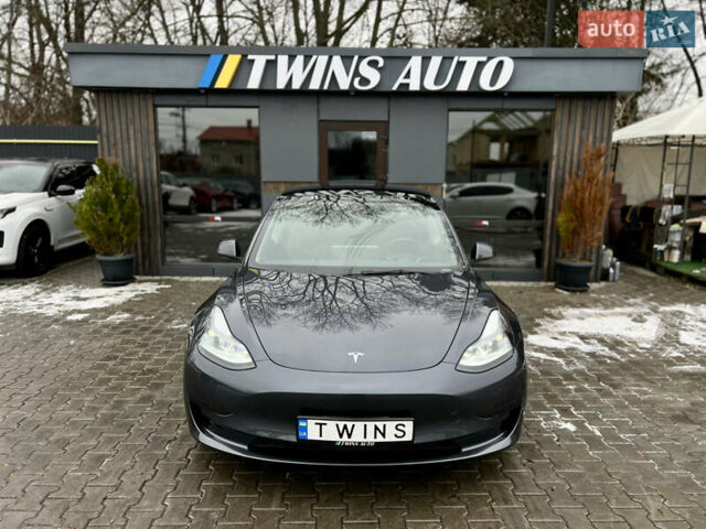 Серый Тесла Модель 3, объемом двигателя 0 л и пробегом 22 тыс. км за 24900 $, фото 13 на Automoto.ua
