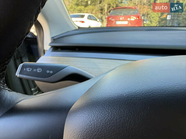 Серый Тесла Модель 3, объемом двигателя 0 л и пробегом 42 тыс. км за 19800 $, фото 24 на Automoto.ua