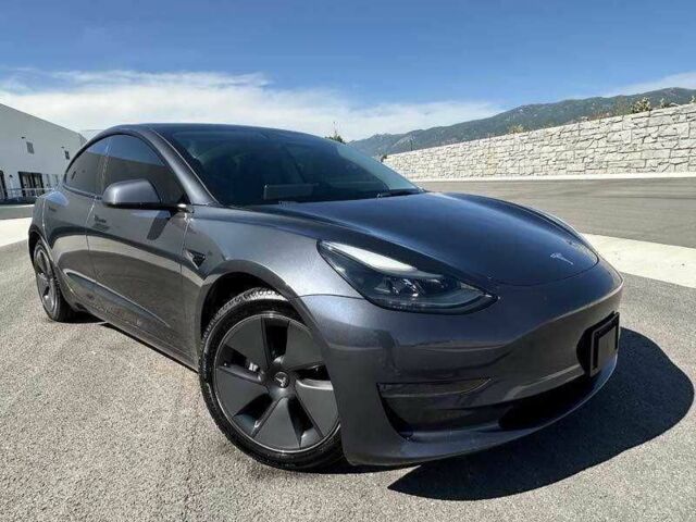Сірий Тесла Модель 3, об'ємом двигуна 0 л та пробігом 21 тис. км за 8600 $, фото 3 на Automoto.ua
