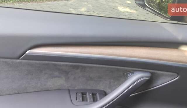 Сірий Тесла Модель 3, об'ємом двигуна 0 л та пробігом 18 тис. км за 26000 $, фото 31 на Automoto.ua