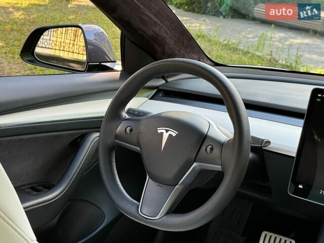 Сірий Тесла Модель 3, об'ємом двигуна 0 л та пробігом 94 тис. км за 24300 $, фото 5 на Automoto.ua