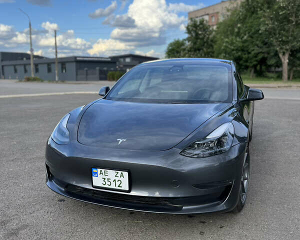 Серый Тесла Модель 3, объемом двигателя 0 л и пробегом 10 тыс. км за 20400 $, фото 2 на Automoto.ua
