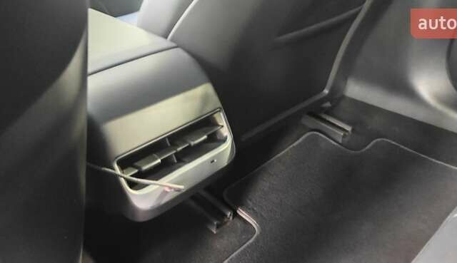 Сірий Тесла Модель 3, об'ємом двигуна 0 л та пробігом 18 тис. км за 26000 $, фото 16 на Automoto.ua