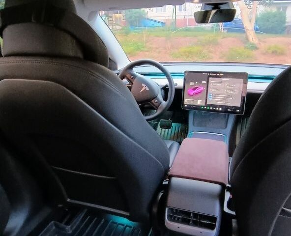 Сірий Тесла Модель 3, об'ємом двигуна 0 л та пробігом 70 тис. км за 21000 $, фото 5 на Automoto.ua