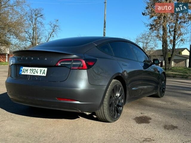 Серый Тесла Модель 3, объемом двигателя 0 л и пробегом 31 тыс. км за 29000 $, фото 2 на Automoto.ua