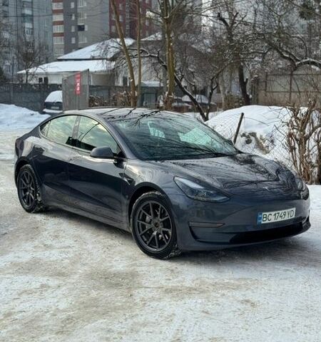 Серый Тесла Модель 3, объемом двигателя 0 л и пробегом 89 тыс. км за 22700 $, фото 7 на Automoto.ua