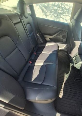 Сірий Тесла Модель 3, об'ємом двигуна 0 л та пробігом 53 тис. км за 20000 $, фото 13 на Automoto.ua