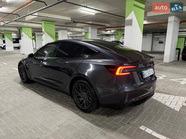 Серый Тесла Модель 3, объемом двигателя 0 л и пробегом 22 тыс. км за 29000 $, фото 4 на Automoto.ua