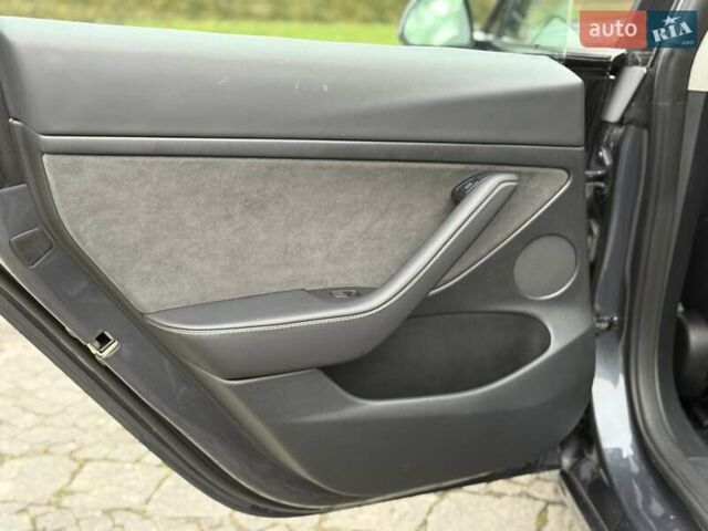 Сірий Тесла Модель 3, об'ємом двигуна 0 л та пробігом 44 тис. км за 20499 $, фото 58 на Automoto.ua