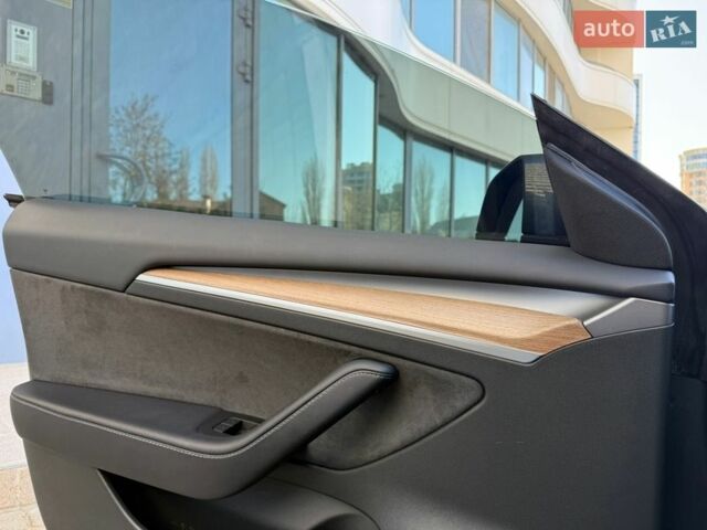 Серый Тесла Модель 3, объемом двигателя 0 л и пробегом 54 тыс. км за 19900 $, фото 55 на Automoto.ua