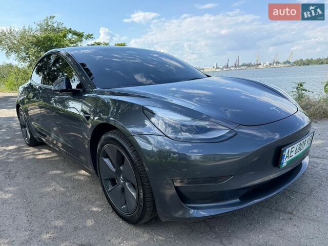 Сірий Тесла Модель 3, об'ємом двигуна 0 л та пробігом 68 тис. км за 19800 $, фото 2 на Automoto.ua