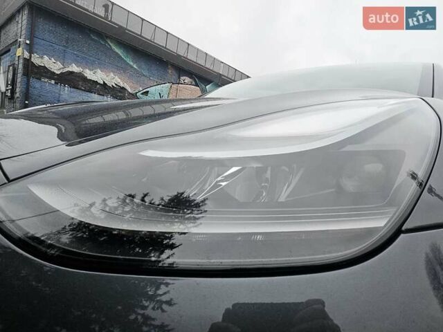 Серый Тесла Модель 3, объемом двигателя 0 л и пробегом 39 тыс. км за 22550 $, фото 31 на Automoto.ua