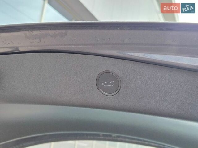 Сірий Тесла Модель 3, об'ємом двигуна 0 л та пробігом 28 тис. км за 24900 $, фото 11 на Automoto.ua