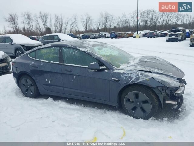 Сірий Тесла Модель 3, об'ємом двигуна 0 л та пробігом 101 тис. км за 21999 $, фото 3 на Automoto.ua