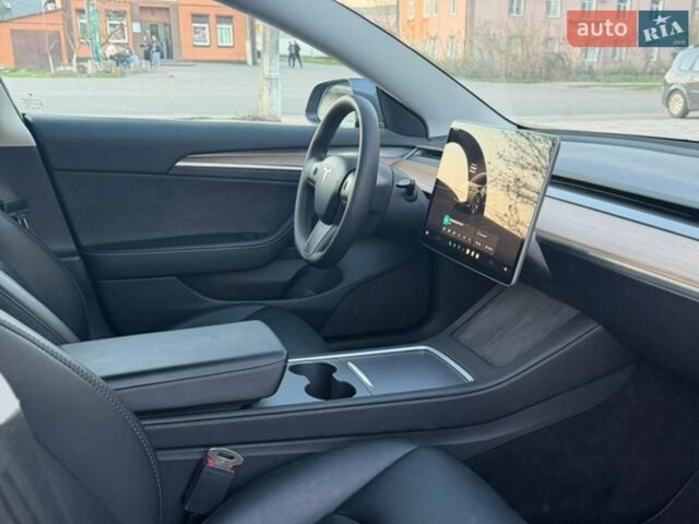 Сірий Тесла Модель 3, об'ємом двигуна 0 л та пробігом 36 тис. км за 24900 $, фото 22 на Automoto.ua