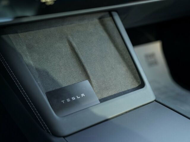 Сірий Тесла Модель 3, об'ємом двигуна 0 л та пробігом 1 тис. км за 33900 $, фото 30 на Automoto.ua