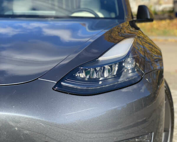 Тесла Модель 3 2023 у Івано-Франківську на Automoto.ua Сірий Тесла Модель 3, об'ємом двигуна 0 л та пробігом 55 тис. км за 20000 $, фото 10 на Automoto.ua