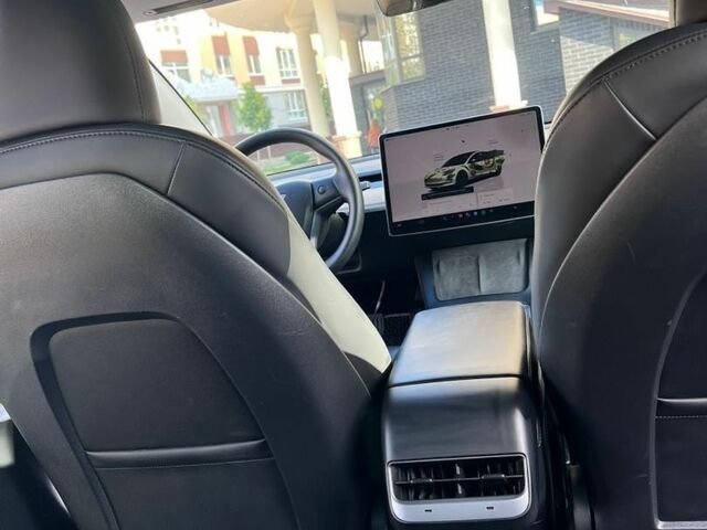 Сірий Тесла Модель 3, об'ємом двигуна 0 л та пробігом 37 тис. км за 25200 $, фото 43 на Automoto.ua