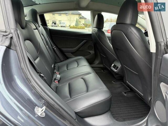 Сірий Тесла Модель 3, об'ємом двигуна 0 л та пробігом 44 тис. км за 20499 $, фото 62 на Automoto.ua