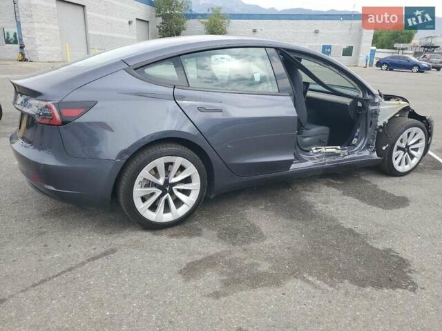 Серый Тесла Модель 3, объемом двигателя 0 л и пробегом 31 тыс. км за 8000 $, фото 2 на Automoto.ua