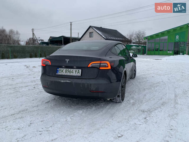 Серый Тесла Модель 3, объемом двигателя 0 л и пробегом 52 тыс. км за 22800 $, фото 21 на Automoto.ua