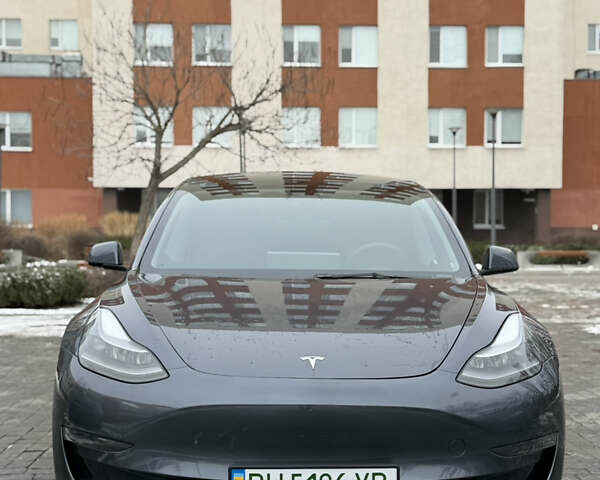 Серый Тесла Модель 3, объемом двигателя 0 л и пробегом 46 тыс. км за 19700 $, фото 6 на Automoto.ua