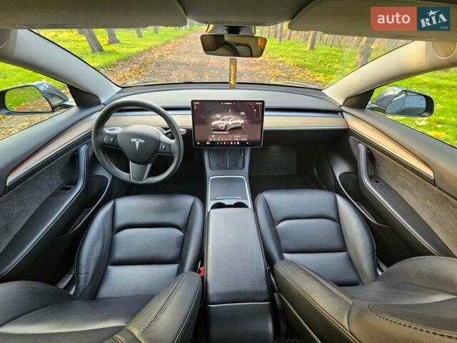 Серый Тесла Модель 3, объемом двигателя 0 л и пробегом 52 тыс. км за 20990 $, фото 20 на Automoto.ua