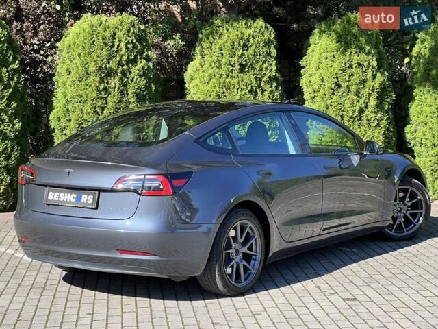 Серый Тесла Модель 3, объемом двигателя 0 л и пробегом 19 тыс. км за 24999 $, фото 4 на Automoto.ua