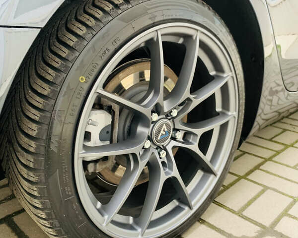 Сірий Тесла Модель 3, об'ємом двигуна 0 л та пробігом 32 тис. км за 21500 $, фото 10 на Automoto.ua