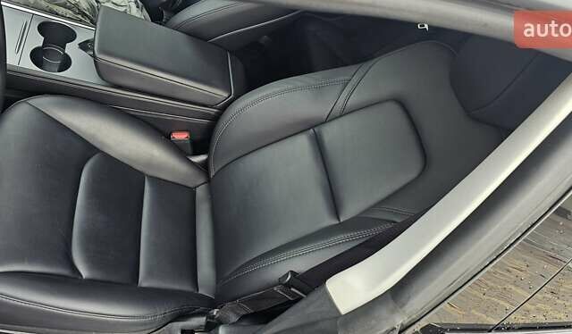 Сірий Тесла Модель 3, об'ємом двигуна 0 л та пробігом 81 тис. км за 22899 $, фото 48 на Automoto.ua