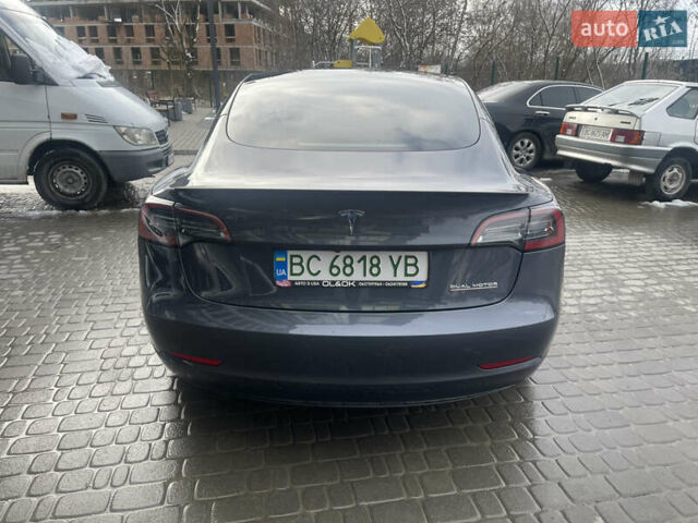 Сірий Тесла Модель 3, об'ємом двигуна 0 л та пробігом 31 тис. км за 27900 $, фото 4 на Automoto.ua