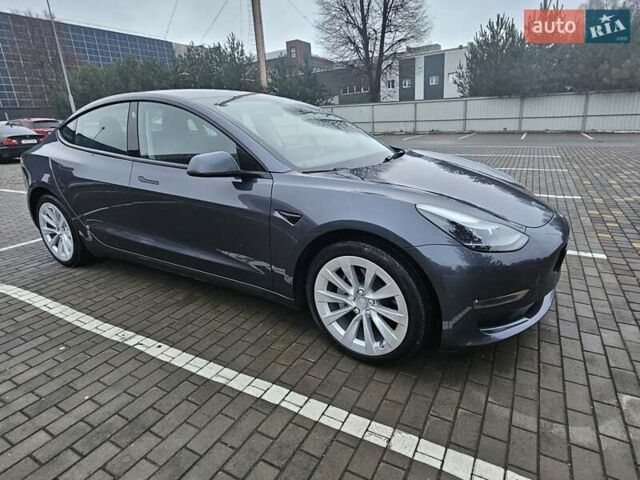 Серый Тесла Модель 3, объемом двигателя 0 л и пробегом 39 тыс. км за 22550 $, фото 2 на Automoto.ua